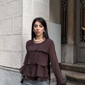 Chemise avec des plis